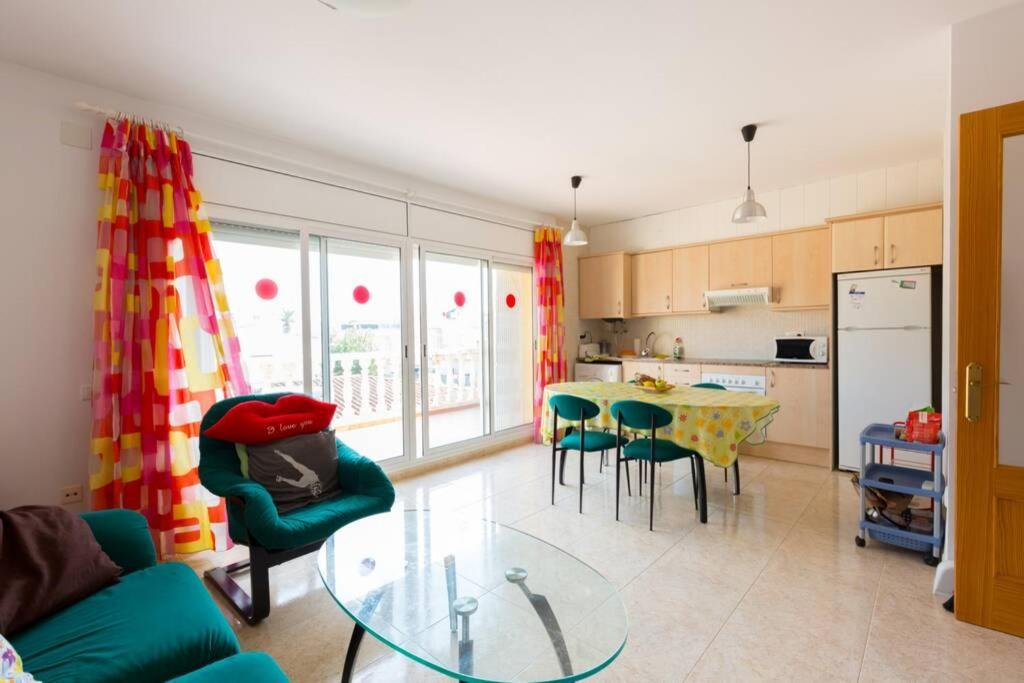 אלקנאר La Rapita - Apartamento De Dos Dormitorios Con Piscina Comunitaria מראה חיצוני תמונה