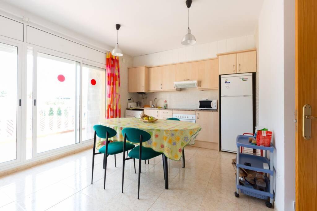 אלקנאר La Rapita - Apartamento De Dos Dormitorios Con Piscina Comunitaria מראה חיצוני תמונה